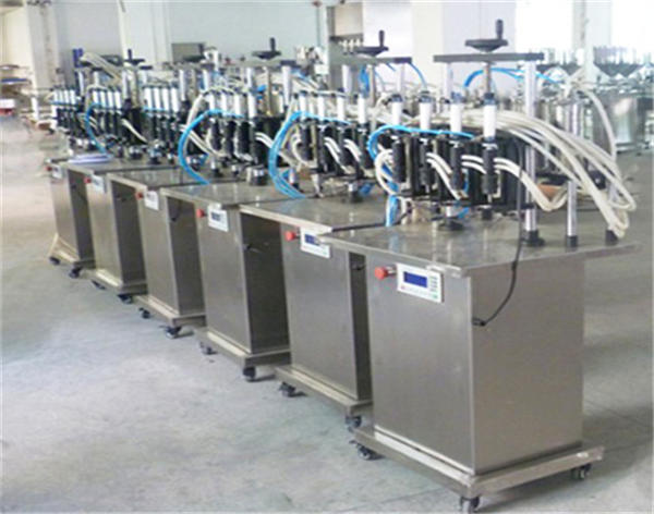Automatische flessenvulmachine voor parfum